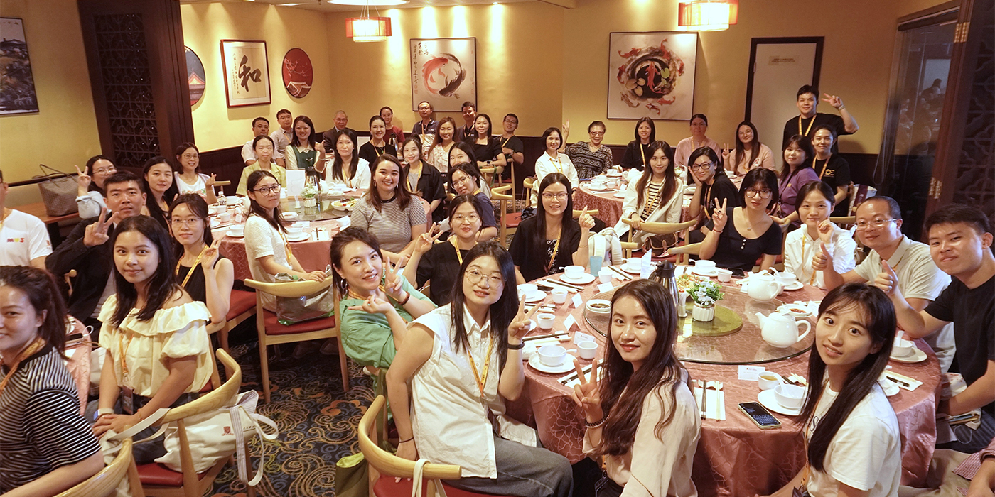 Participants lunch and network with CUHK staff at The Harmony, Lee Woo Sing College